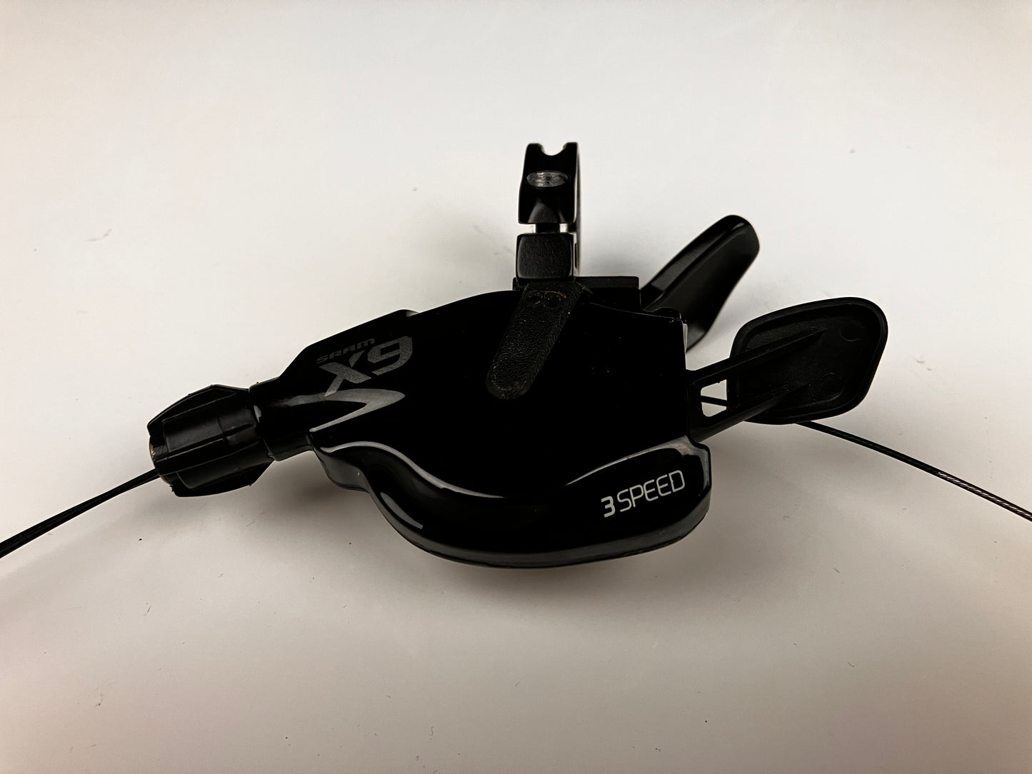 ⚙️ Manetki SRAM X9 10s + 3s – precyzyjna zmiana biegów, bardzo dobry stan! 🚴‍♂️