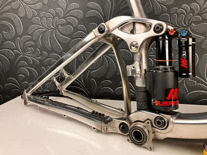 Rama GIANT REIGIN używana rozmiar L 27,5 z damperem